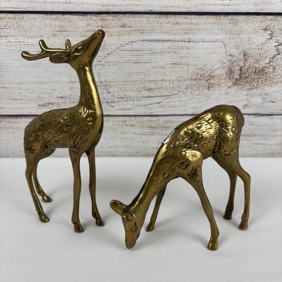 Brass Buck and Doe Deer Pair Vintage Figurines Décor Taiwan - Picture 1 of 10